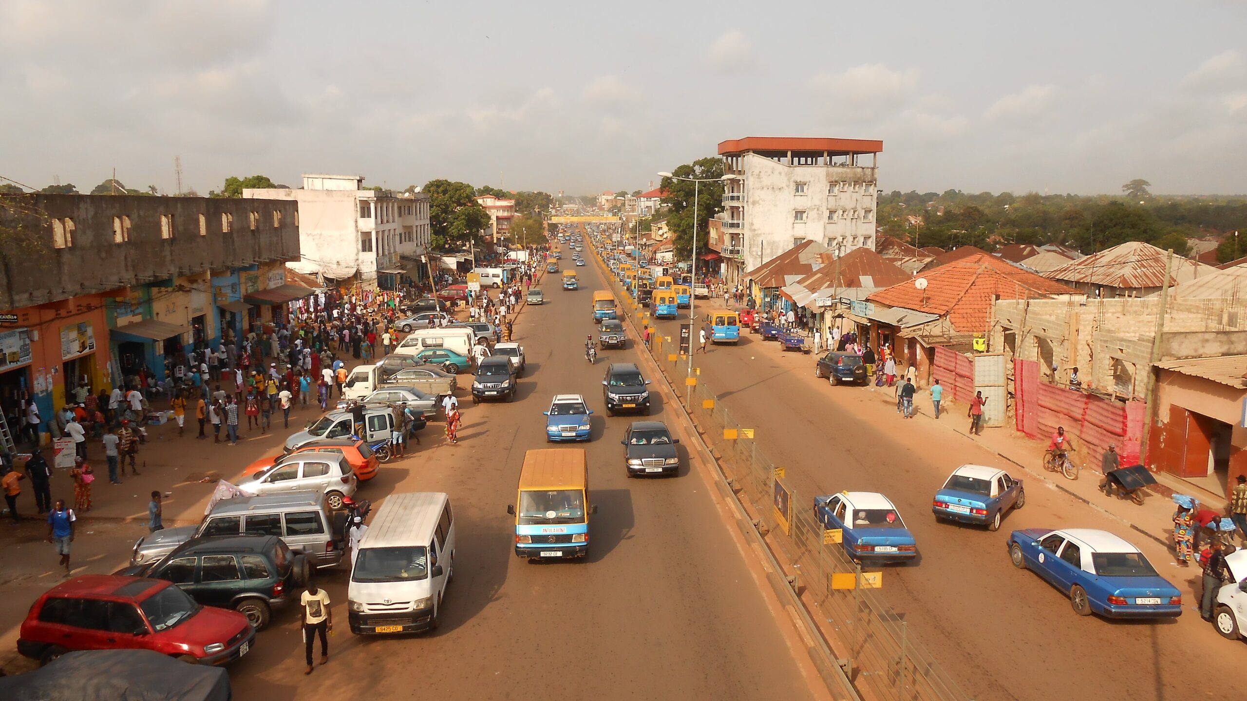 Avenida dos Combatentes da Liberdade da Pátria in Bissau, Guinea-Bissau