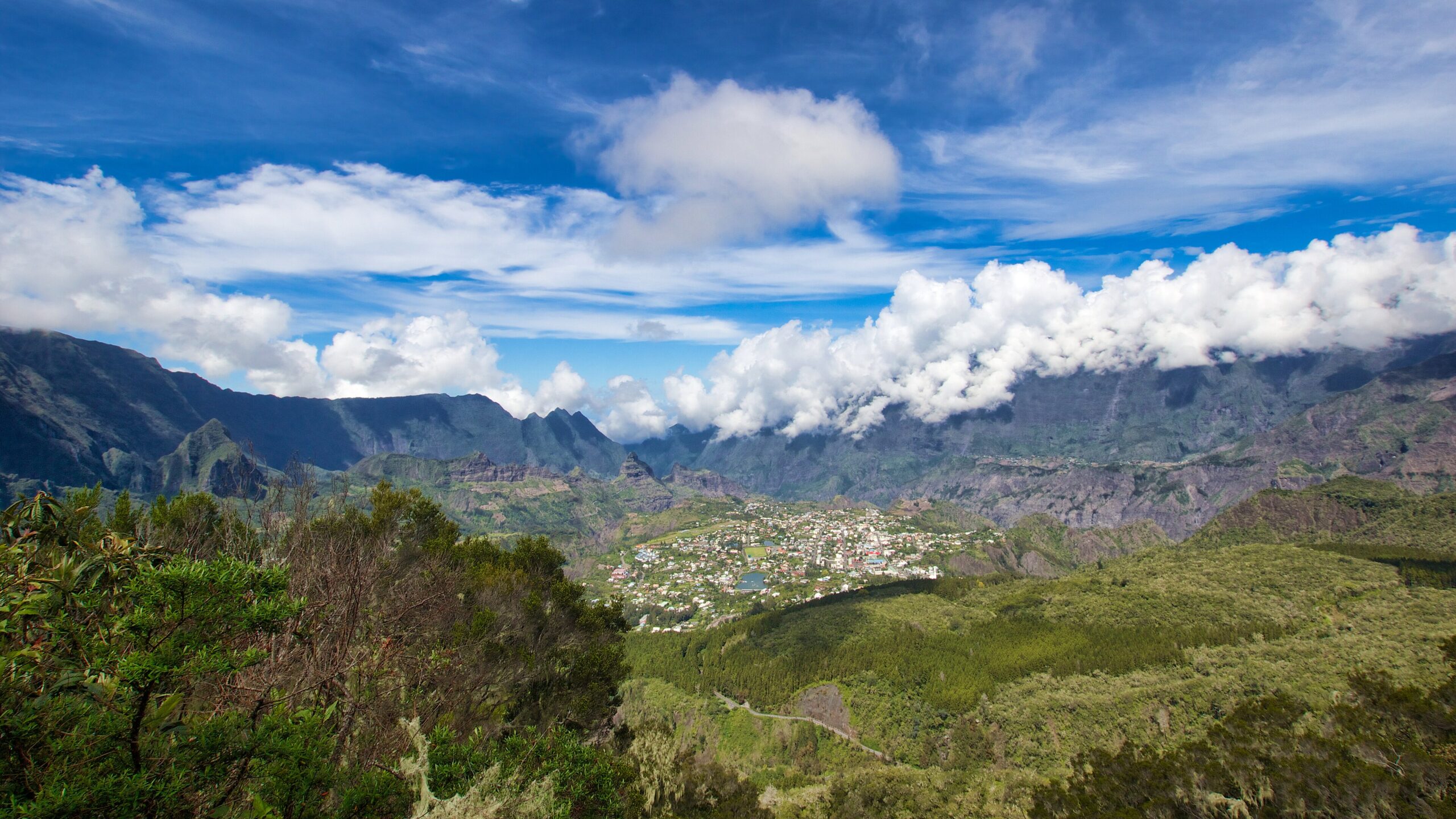 Cilaos and its mountain cirque, Réunion